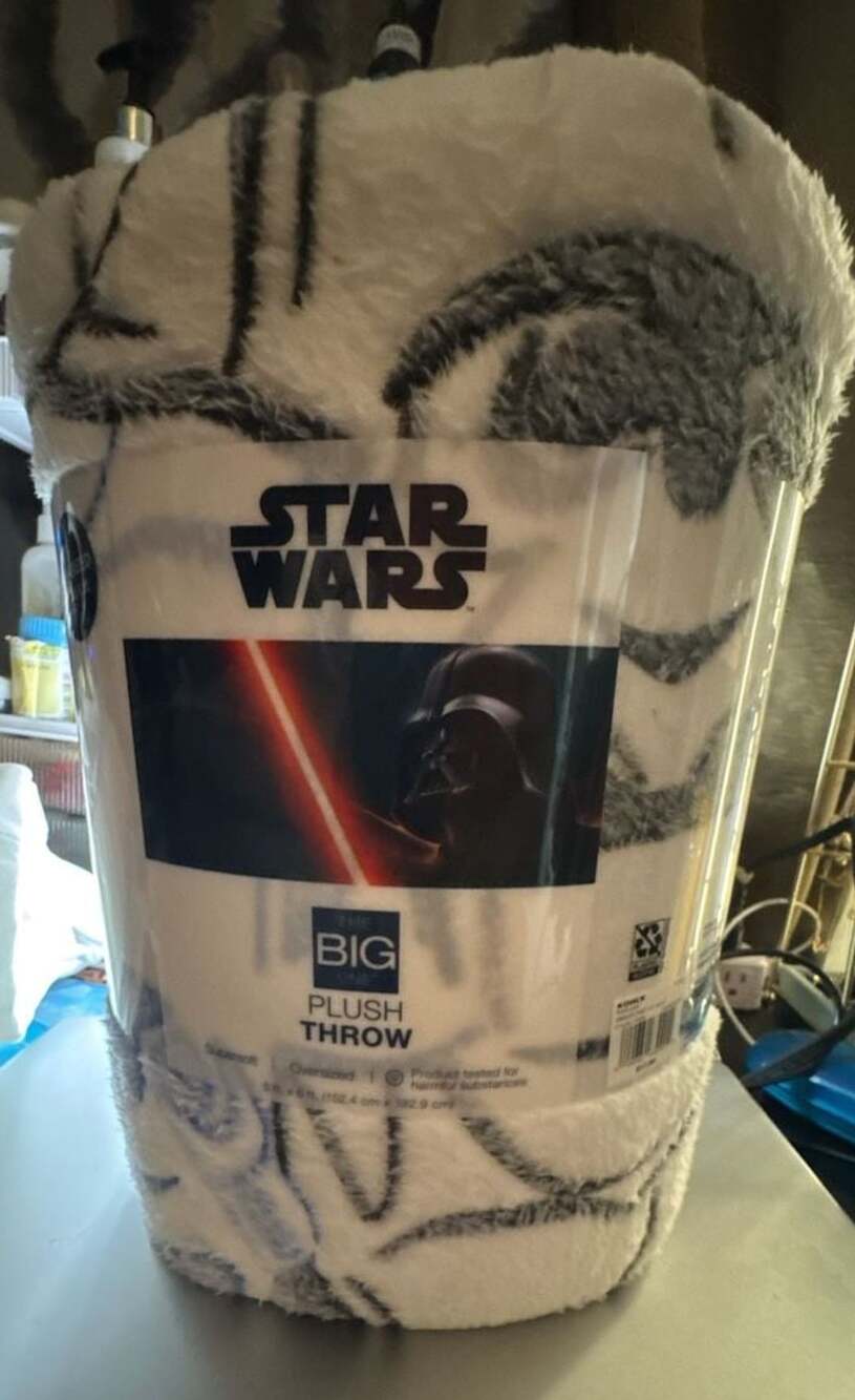 The Big One Star Wars Stormtrooper Oversized Plush Throw Blanket 5 ft x 6 ft